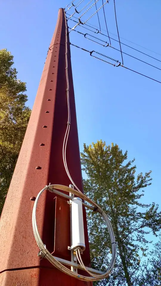 Unknown white, cylindrical device