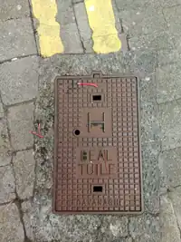 Fire hydrant in Ireland with Irish label and the name of the foundry