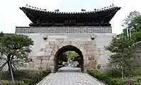 Hongji-Moon in Seoul, Korea.(This can also be specified as historic=city_gate.)