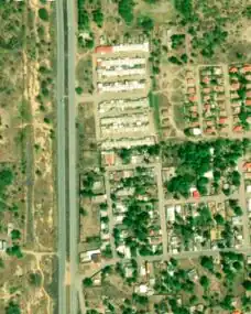 Calles urbanas "pegándose" a la Autopista Km. 52 en Barbacoas (Edo. Anzoátegui).