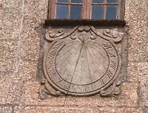 Exemplo 4 support=wall display=sundial faces=1