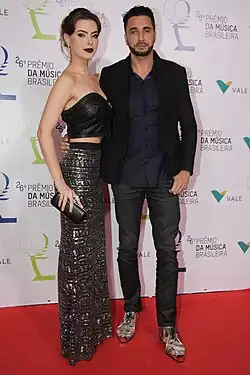 Rayanne Morais and Latino at the 2015 Brazilian Music Awards