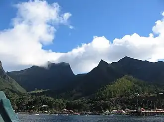 Image of the town of San Juan Bautista in Cumberland Bay, Robinson Crusoe Island