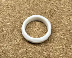 Aro ring, meant to be worn on the left middle finger