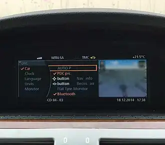 LCI iDrive showing settings menu.