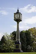 Clock on Vic House roundabout