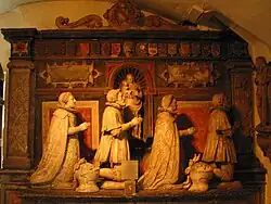 "Chapelle des Seigneurs": mausoleum of the Counts of Bossu.