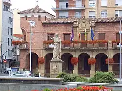 Town hall and monument to Quintiliano