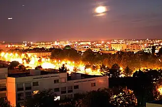 A view of Chevilly-Larue at night