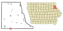 Location of Edgewood, Iowa