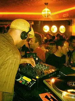 Nightmares on Wax performing in 2006