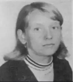 Digital image (right) created from CT scan of skull to depict an estimation of the victim in life