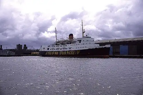 East Float, Wallasey Docks + historic turbine steamer - geograph.org.uk - 749118