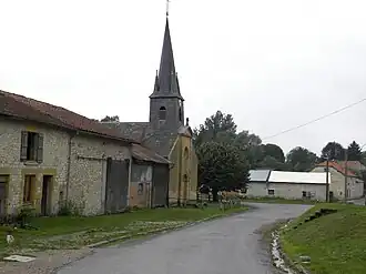The church and surroundings in Exermont