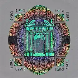 Hologram on a 100 euro (series ES1)