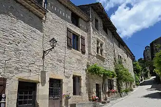 The village of Bruniquel