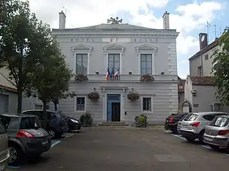 The town hall in Rozay-en-Brie