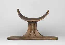 Headrest; 1539–1190 BC; wood; 17.8 x 28.6 x 7.6 cm; Brooklyn Museum (New York City)