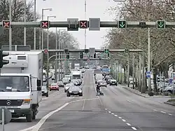 The beginning of Heerstraße at Theodor-Heuss-Platz