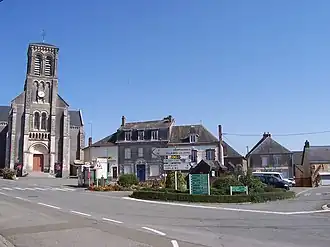 The church square in La Chapelle-au-Riboul