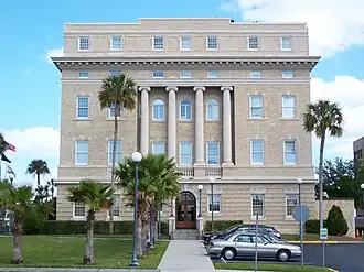 The Old Lake County Courthouse in March 2007