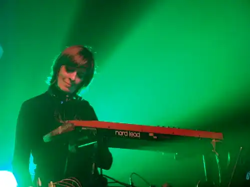 Giraudy playing keyboards in London at the nightclub "Heaven" in February, 2008