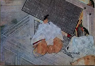 Part-opened hajitomi, 1200s. Note round pillars.