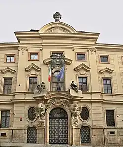 Nerudova Kolovratský palác průčelí 3