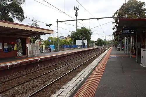Northbound view from Newmarket platform 2 facing towards platform 1
