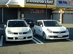 Y12 Nissan Wingroad Aero (left) and Nissan AD Expert (right)