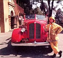 Enn Reitel on location in Los Angeles, August 1982, on the shoot of The Optimist, series one (episode 4, "Healthy Body, Unhealthy Mind")