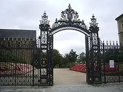 Main gate of the parc du Thabor