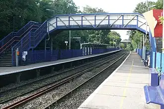 Reading West, looking towards Basingstoke (showing former footbridge, removed 2019)