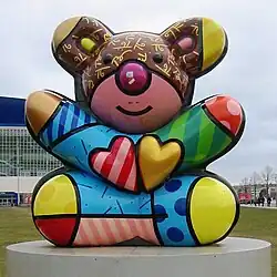 "Best Buddies Friendship" Bear, in Mühlenstraße in Berlin-Friedrichshain in front of the O2 World