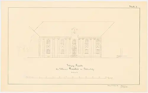 Western courtyard facade of the palace