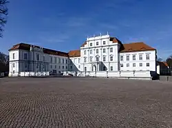 Schloss Oraninenburg-01