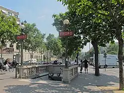 Access at Place André-Tardieu