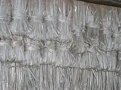 Bundling technique used in straw thatching