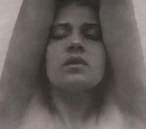 Tina Modotti with arms raised - Edward Weston, c. 1921