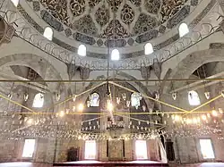 Üç Şerefeli Mosque: interior