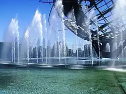 Fountains around the base of the Unisphere