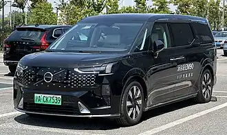 Volvo EM90 (2023–present)