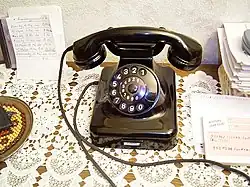 Image 65A German rotary dial telephone, the W48 (from History of the telephone)