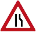 Sign 121-10 One-sided road narrowing (right)